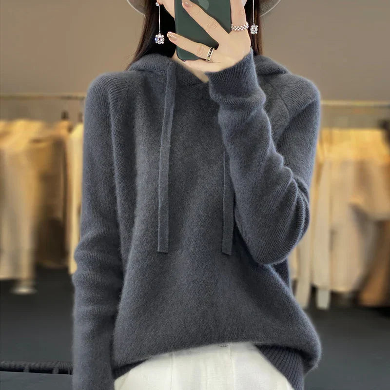 Kelly | Soft Winter Hooded Knit