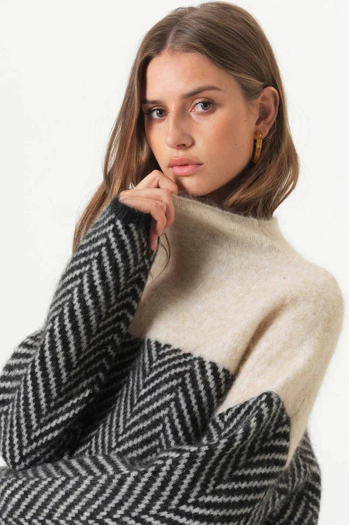 Eva | Herringbone Knit Sweater